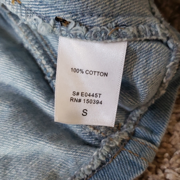 Fashion Nova Denim Crop Top - Picture 5 of 5